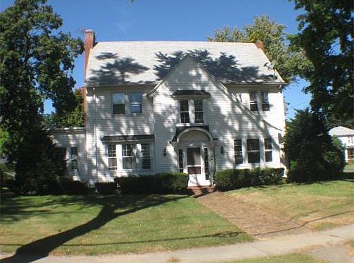 2nd image of 104 Caseland St
