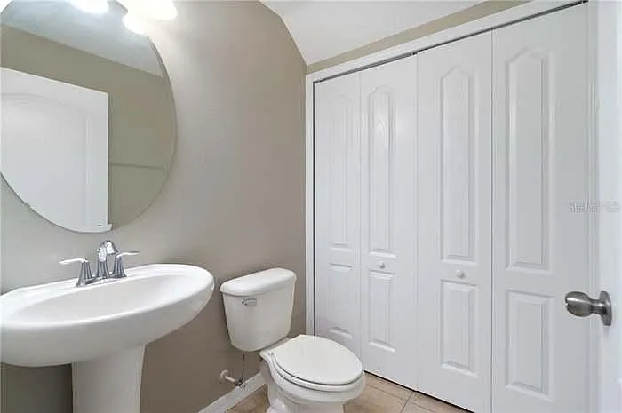 221 Carina Cir — Photo 6