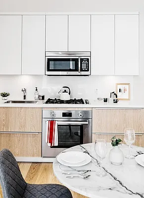 Rented by Greystar | media 1
