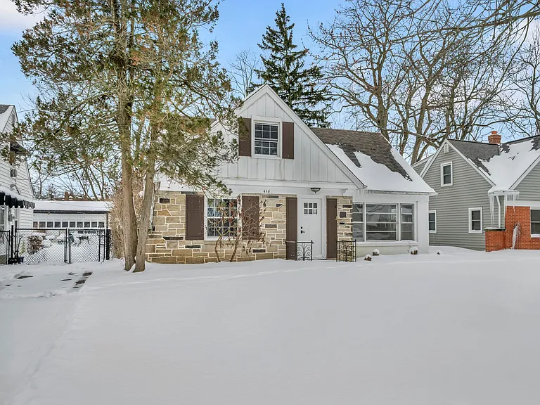 4168 Eastway Rd — Photo 10