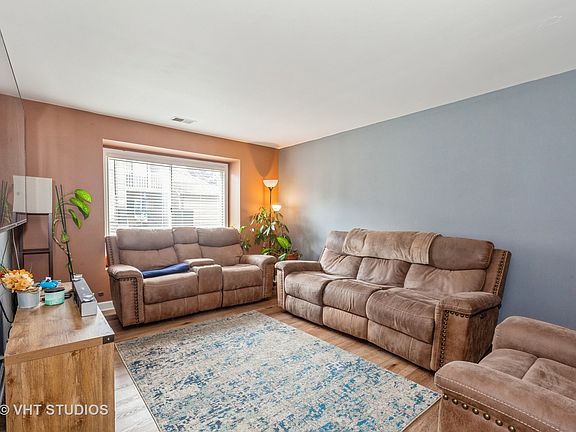 2nd image of 40D Fernwood Dr #40D