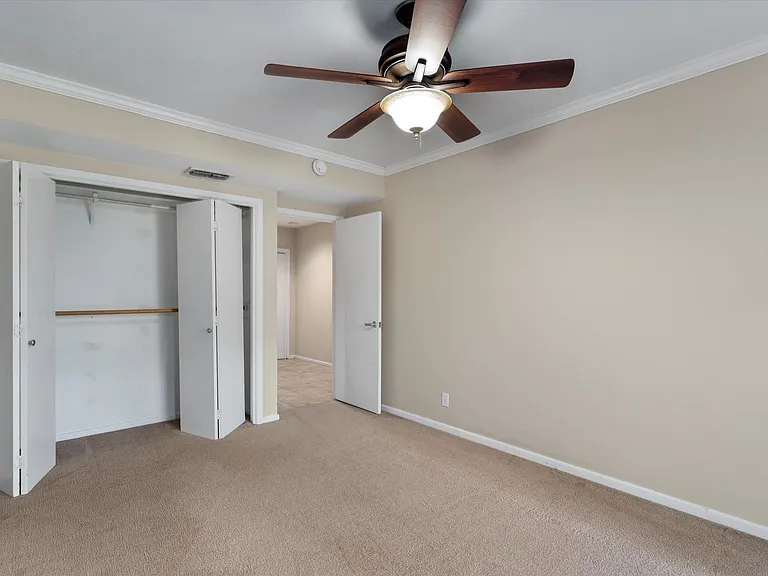 2704 San Pedro St #A-10 — Photo 11