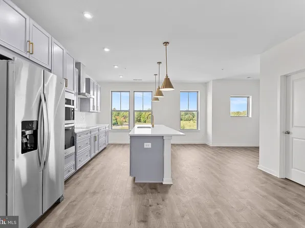 19712 Misty Moss Sq, Ashburn, VA 20147