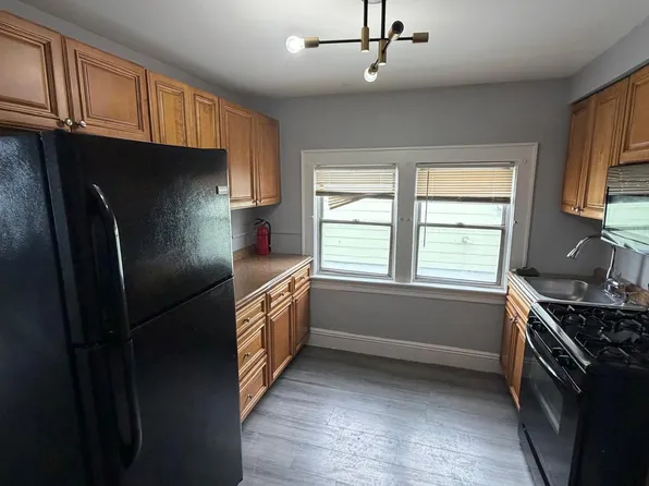 1112 Drake Ave, Roselle, NJ