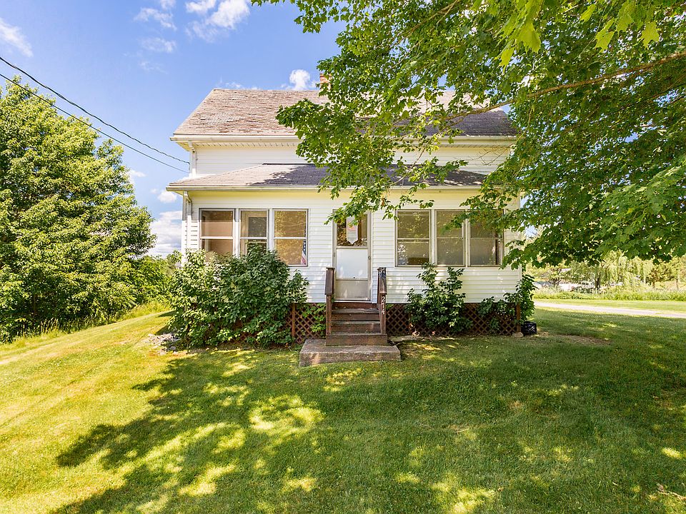 2nd image of 274 Green St