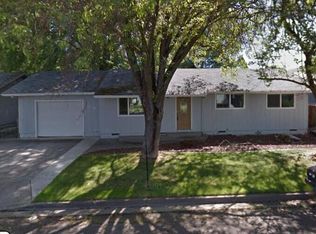 29 Bosc Way, Eagle Pt, OR 97524