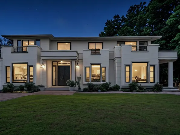 1835 Mathers Ave, West Vancouver, BC V7V 2G6