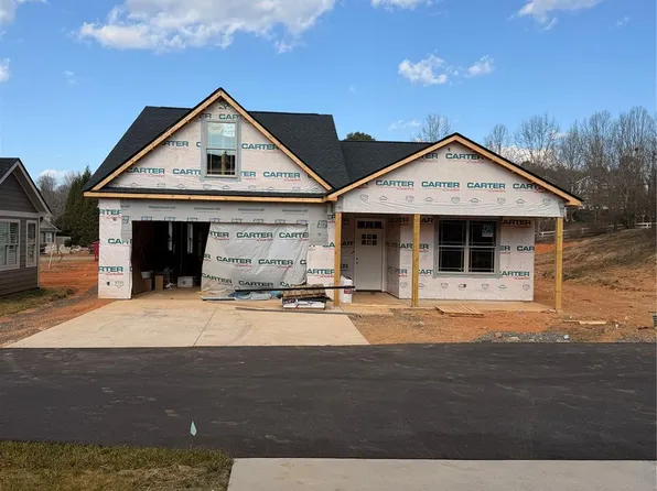 831A Wynnshire Dr #61, Hickory, NC 28601