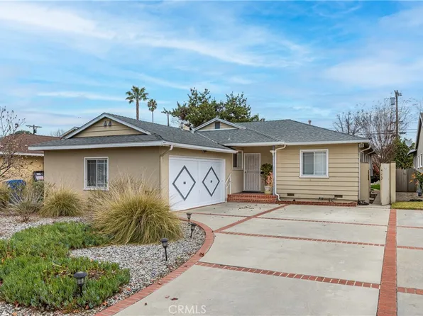 13417 Debby St, Van Nuys, CA 91401