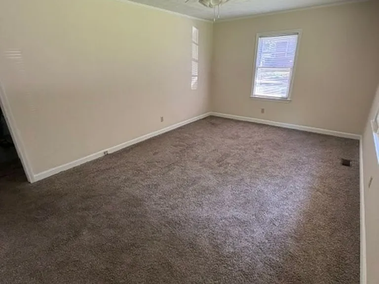 122 Cindy Dr — Photo 5