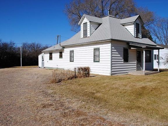 3rd image of 7 Bonny Dr