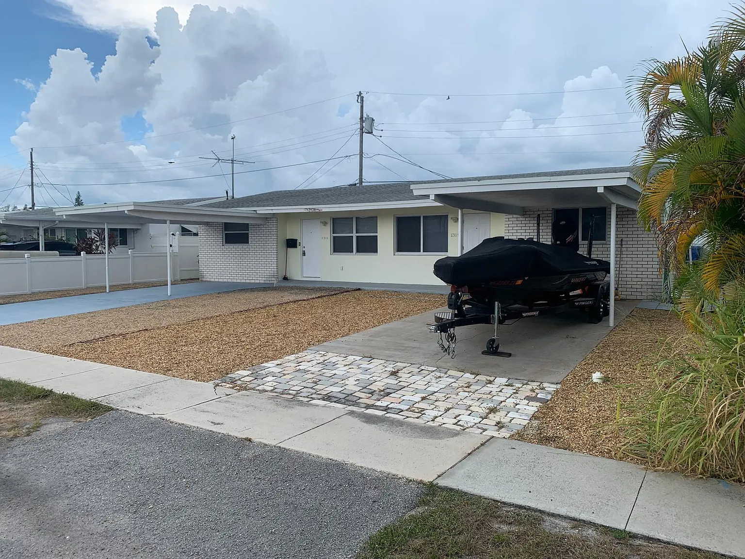 2 bed, 1.0 bath, 806 sqft, $2,400 — Photo 2