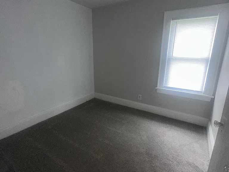 12600 Watterson Ave — Photo 7