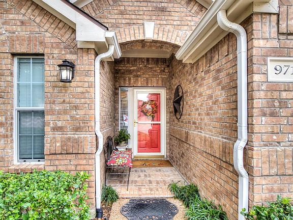 2nd image of 971 Winged Foot Dr