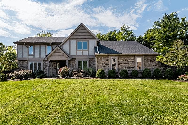 1st image of 9227 Applecrest Ct