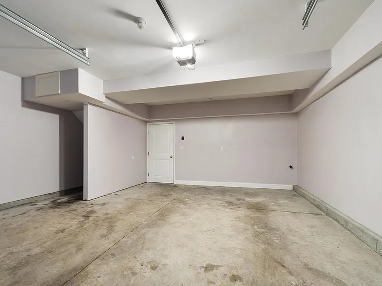 7 Butler Ave #5 — Photo 1