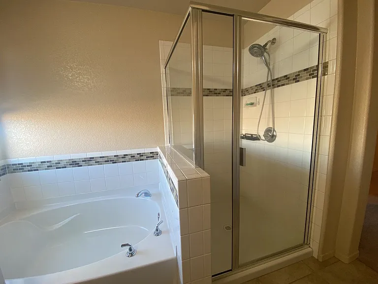1620 Biscayne Dr — Photo 11