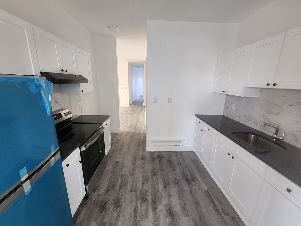 1st image of 25 Riverview Pl #5&6