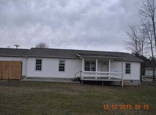 1163 Walker Rd, Pikeville, TN 37367