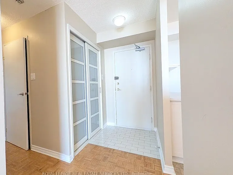 3845 Lake Shore Blvd W #1504 — Photo 3