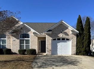 2300 Dovedale Dr #B, Greenville, NC 27834