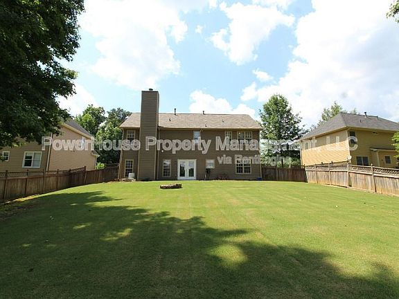 4th image of 1525 Woodpoint Way