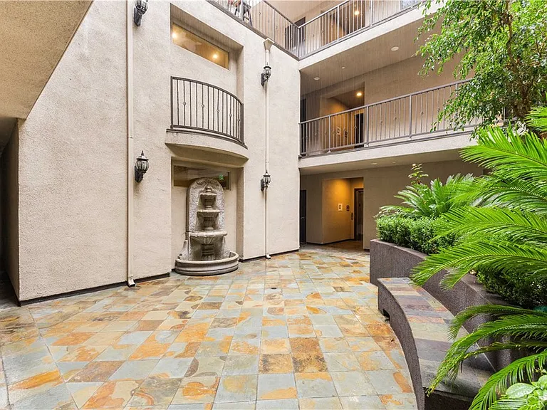 11218 Camarillo St #404 — Photo 46