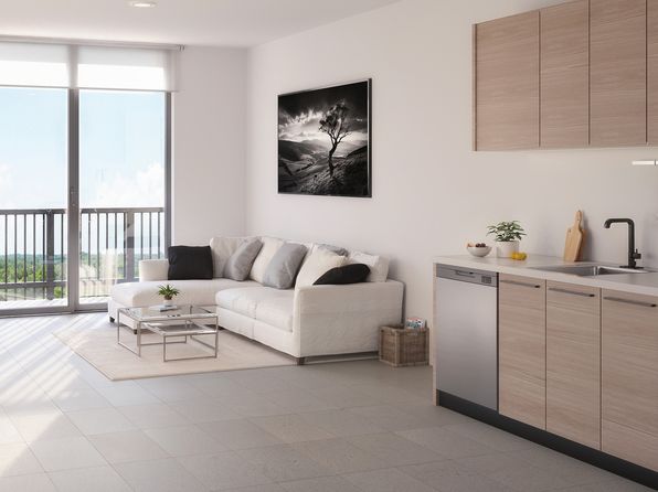 2750 NW South River Dr #627