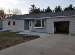 1725 W Gilbert Dr, Evansdale, IA 50707