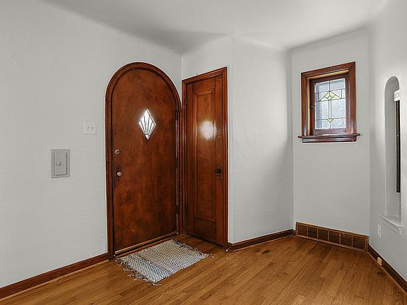 2nd image of 4629 McCausland Ave