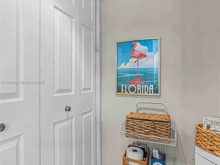 3500 Mystic Pointe Dr #604 — Photo 23