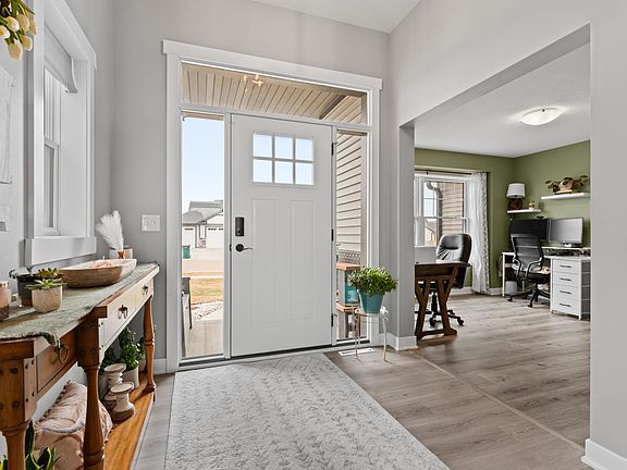 2nd image of 6364 Sunset Hill Pl NW