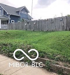 2nd image of 1137 Dawson St