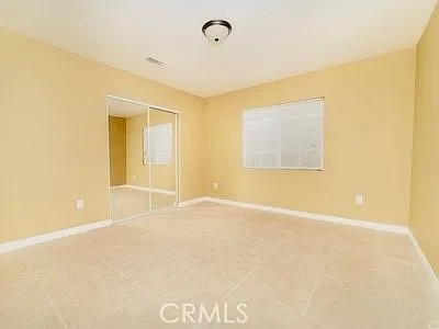 5 bed, 2044 sqft, $2,700 — Photo 2