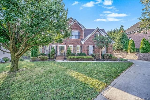 1st image of 7282 Willow Brook Ct