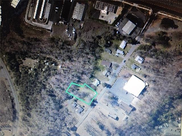 2nd image of 218 Hampton Church Rd