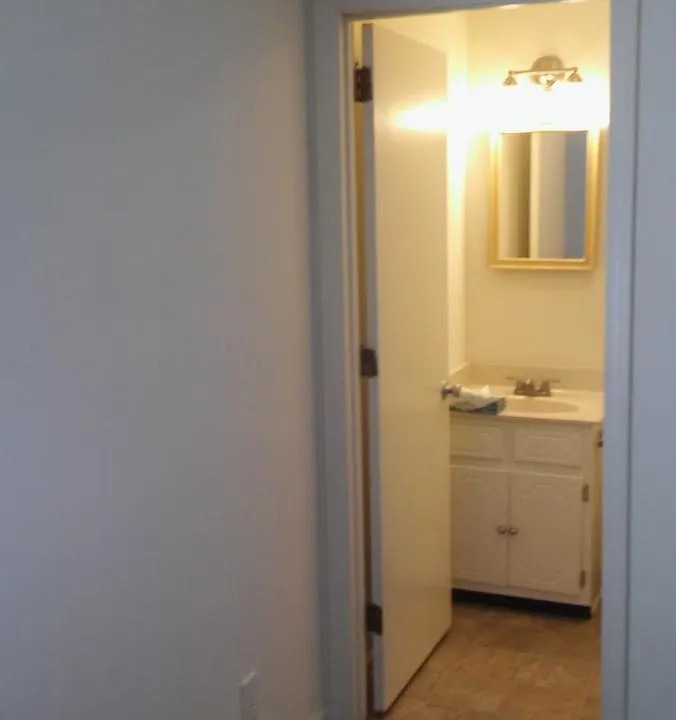 1/2 bath