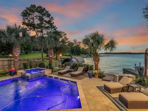 4210 Windswept Dr, Montgomery, TX 77356