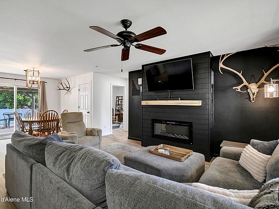 4th image of 1400 E Cactus Ave