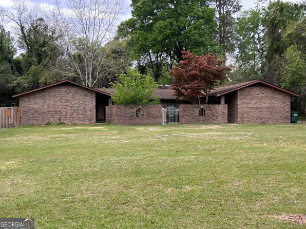 99 Holly Rd, Sylvania, GA 30467