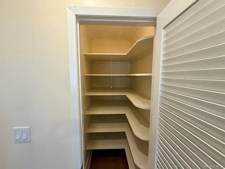 116 Alexander Ave — Photo 18