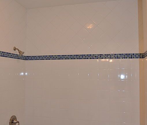 3rd image of 212 E Spinnaker Bay Dr
