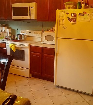 4th image of 816 Salem Ln