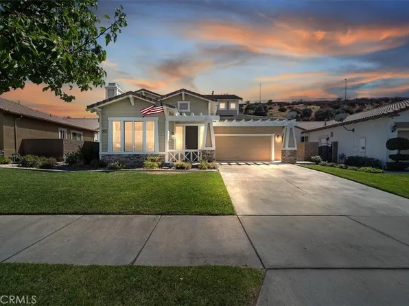 34015 Pinehurst Dr, Yucaipa, CA 92399