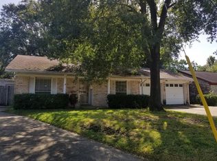1413 Sherwood St, Baytown, TX 77520