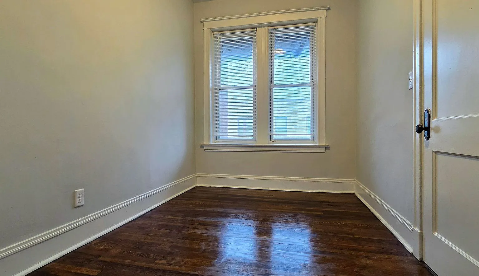 New rehab in Ukrainian Village — Photo 1