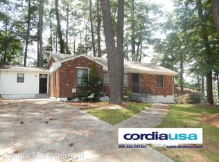 1073 S Parkwood Dr, Forest Park, GA 30297