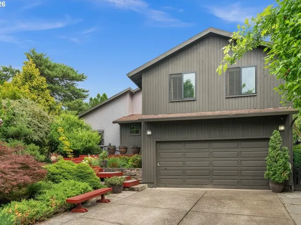 11828 SE Knee Ct, Happy Valley, OR 97086
