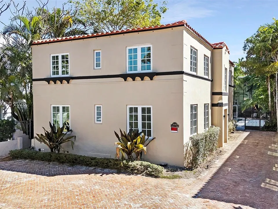 1545 Meridian Ave