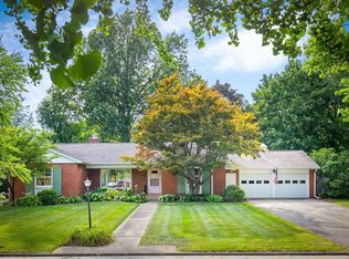 111 S Bellemont Rd, Bloomington, IL 61701